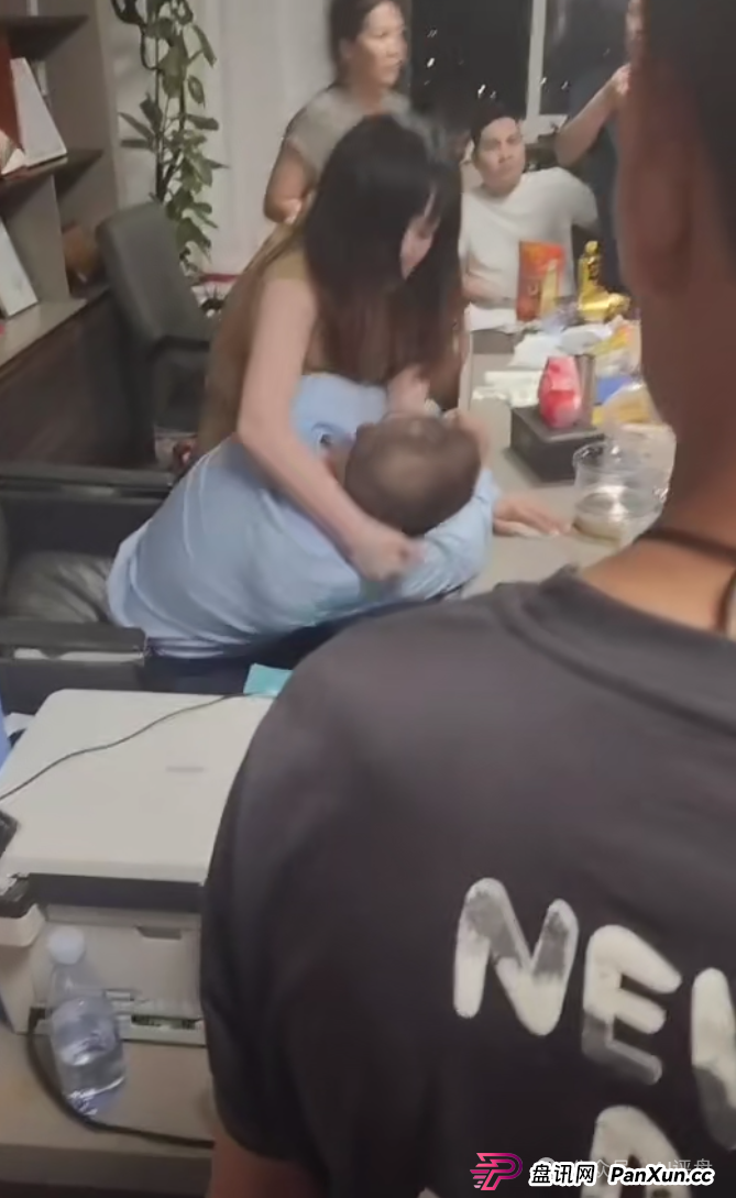 树拍易购资金盘崩盘，万人维权！警方已经立案了，特警接管在维持秩序，无数人血本无归！