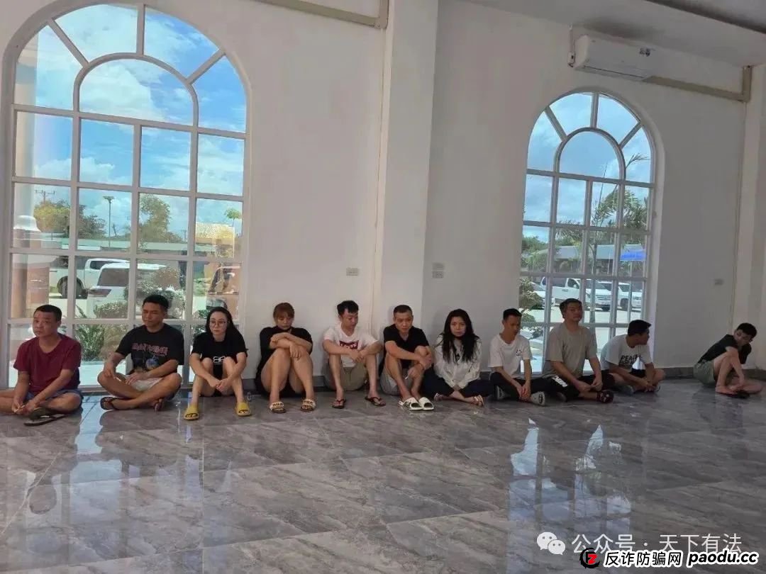 场面震撼!柬埔寨电诈园区上演集体大逃亡! 场面震撼!柬埔寨电诈园区上演集体大逃亡!