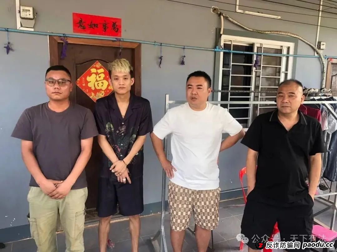 场面震撼!柬埔寨电诈园区上演集体大逃亡! 场面震撼!柬埔寨电诈园区上演集体大逃亡!